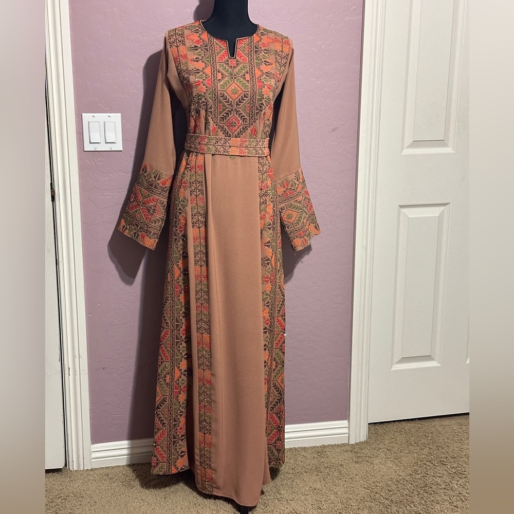 BRAND NEW Palestinian Thobe Tatreez Elegant Brown and Red Patterned Maxi Dress